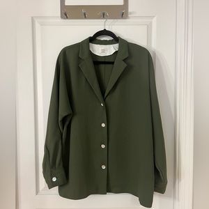 Aritzia Wilfred Freeform Oversized Shirt in Limited Edition Olive Green